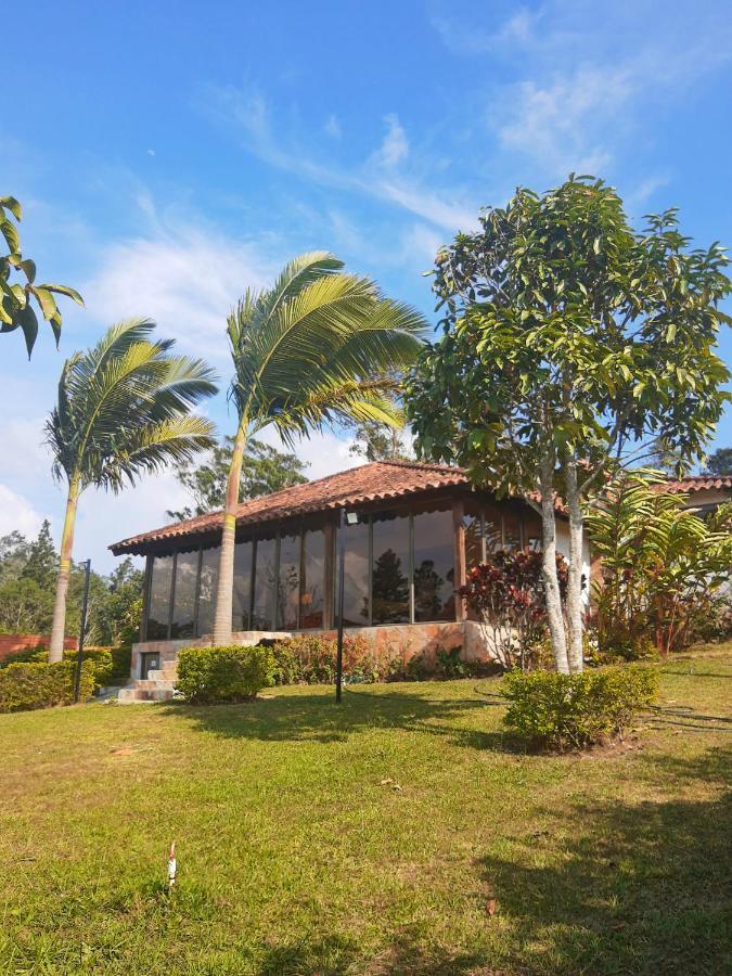 Casa Campestre Frente Acuarela -mesa De Santos La Granja