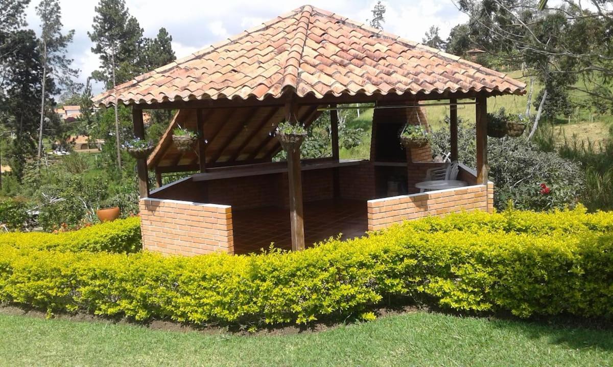 Casa Campestre Frente Acuarela -mesa De Santos